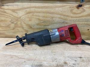 lot 56 image: MILWAUKEE 75th Anniversary Collectors Edition Super Sawzall (6537-75)
