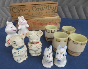 lot 27 image: VINTAGE SALTS AND PEPPER  CHEESE BOXES
