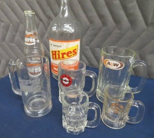 lot 28 image: A & W ROOT BEER MUGS PLUS