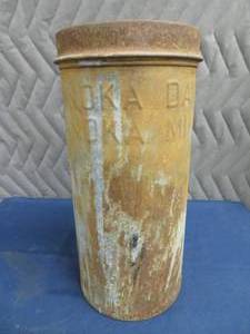 lot 29 image: VINTAGE ANOKA DAIRY CAN