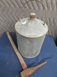lot 31 image: RAILROAD HAMMER AND C&NW CAN