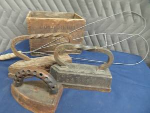 lot 32 image: ANTIQUE ANTIQUE ANTIQUE
