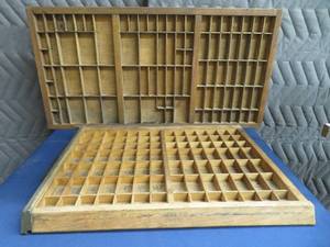 lot 63 image: VINTAGE DRAWERS  DISPLAY MINATURES