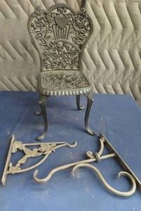 lot 104 image: CAST IRON GARDEN ART