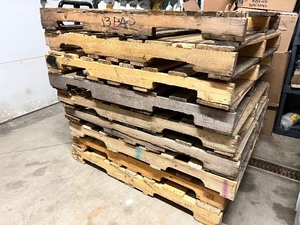 9 Wood Standard Size Pallets