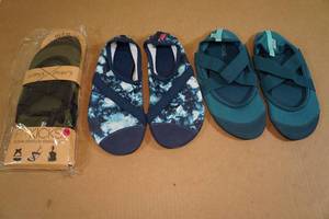 3 Pairs Womens Medium Fitkicks Footwear -Fits Shoe Size 7-8