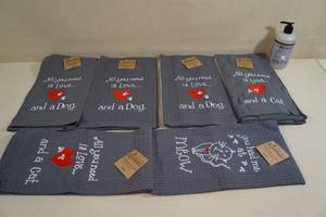 6 Novelty Kitchen Towels with Mrs Meyers Hand Soap