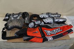 Fox Motocross Riding Gear -Pants Size 34, Gear Fits M-L