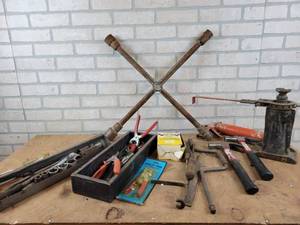 Heavy Truck Tire Iron, Jack, Hand Tools