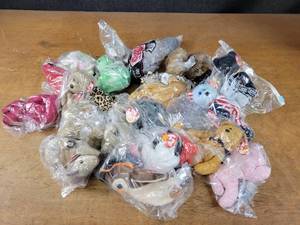 Lot of Beanie Babies