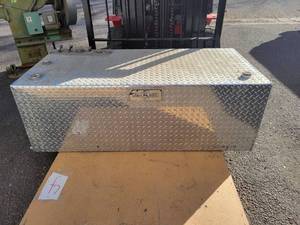 lot 651 image: Dually Depot 115 Gallon Aluminum Fuel Tank - Approx. 56 x 26 x 19 - Model DU71070DP - NO SHIPPING