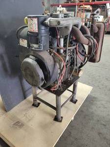 lot 650 image: DUETZ 14HP Diesel Engine - Model RD248 - NO SHIPPING