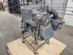 lot 648 image: DUETZ 4-Cylinder Air Cooled Diesel Engine - Model F4L 1011 F, 47HP w Hand Clutch - NO SHIPPING