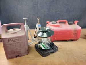 lot 699 image: 6 Gallon Poly Marine Fuel Tank, Leveling Jacks and Coleman Lantern - NO SHIPPING