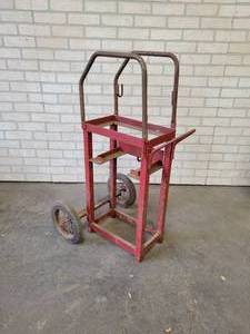 lot 715 image: Rolling Welding Cart - Overall Approx. 38 x 20 x20 - NO SHIPPING