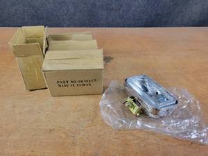 lot 725 image: (4) New Tractor Lights in Chrome Housing