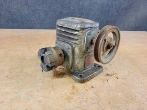 lot 733 image: OHIO Right Angle Gearbox Model U20-46A, 461 Ratio