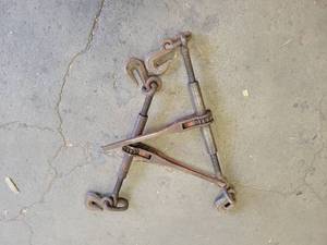 lot 741 image: (2) 38 Ratcheting Chain Binders