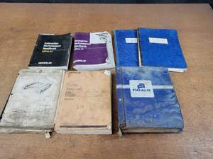 lot 795 image: (7) Caterpillar, Link Belt, Fiat Allis Manuals