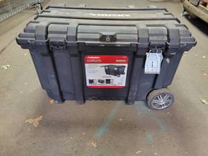 lot 806 image: HUSKY 37 Rolling Portable Job Box - NO SHIPPING