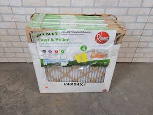 lot 815 image: Case of (12) 24 x 24 x 1 Furnace Filters