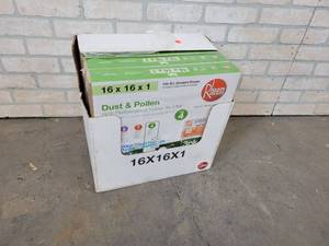 lot 821 image: Case of (12) 16 x 16 x 1 Furnace Filters