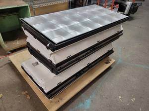 lot 827 image: (5) 2 x 4 False Ceiling Fluorescent Lights - 120V - working when removed - NO SHIPPING