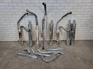 lot 911 image: Large Lot of Assorted Harley Davidson Motorcycle Exhaust - NO SHIPPING