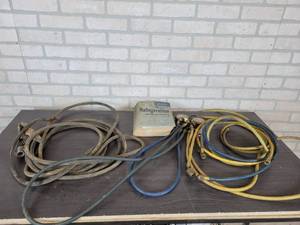 lot 917 image: Refrigeration Gauges, Hoses, Refrigeration Book and Welding Cable