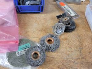 lot 832 image: Large Lot of Abrasive Wheels and More
