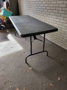 lot 680 image: Heavy Duty ICEBERG Plastic Folding Table - 72 x 30 x 29 Tall - NO SHIPPING