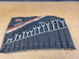 lot 852 image: KT Industries Standard Wrench Set - From 38 to 1-14