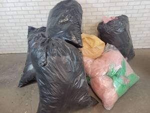 lot 862 image: (6) Large Bags of Bubble Wrap - NO SHIPPING