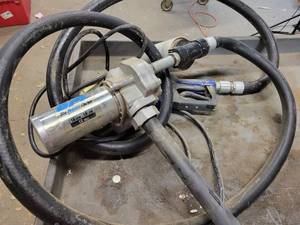 lot 872 image: GPI 12V Fuel Pump w Hose and Handle, 18 GPM - NO SHIPPING