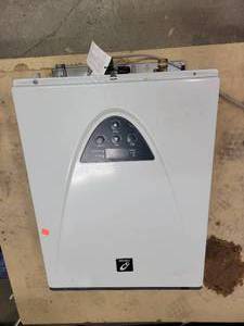 lot 880 image: TAKAGI Tankless Water Heater - Model AT-H3-DV-N, Natural Gas - NO SHIPPING