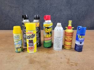 lot 886 image: Wasp  hornet Spray, Seafoam and More - NO SHIPPING