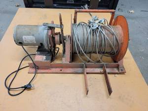 lot 892 image: 115V Electric Winch - Tested and Works - Drum is Approx. 12.5 x 12 - NO SHIPPING