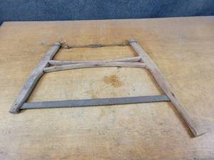 lot 1039 image: Antique Bucksaw
