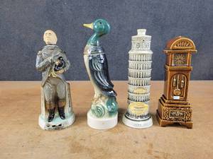 lot 1074 image: (4) Vintage Liquor Decanters - Jim Beam, Ezra Brooks and More - NO SHIPPING