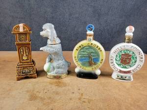 lot 1084 image: (4) Vintage Liquor Decanters - Jim Beam, Ezra Brooks and More - NO SHIPPING