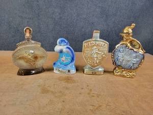 lot 1091 image: (4) Vintage Liquor Decanters - Jim Beam and More - NO SHIPPING