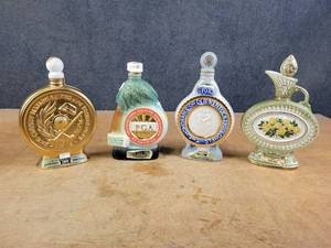lot 1094 image: (4) Vintage Liquor Decanters - Jim Beam Golf Theme and More - NO SHIPPING