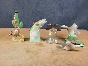 lot 1098 image: (4) Vintage Liquor Decanters - Jim Beam and More - NO SHIPPING