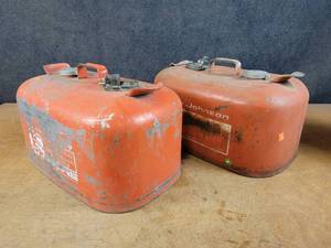 lot 1113 image: (2) Metal 6 Gallon Marine Fuel Tanks - NO SHIPPING