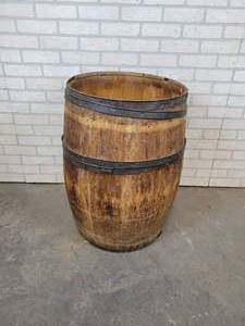 lot 1050 image: Vintage Wood Barrel - NO SHIPPING