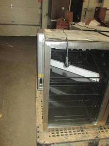 beverage cooler doesnt look used ...