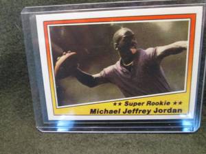 lot 36 image: Super Rookie Michael Jordan Card...