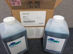 lot 137 image: Diversey Floor Cleaner UHS, SC  2....