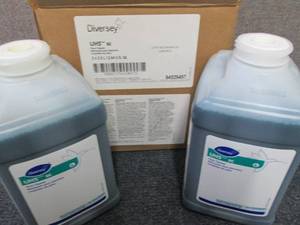 lot 138 image: Diversey Floor Cleaner UHS, SC  2....