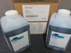 lot 140 image: Diversey Floor Cleaner UHS, SC  2....